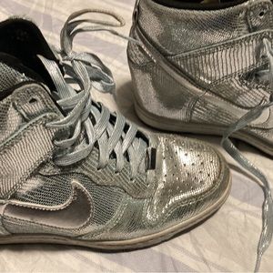 Nike Dunk Hi woman’s Size 8 NEW